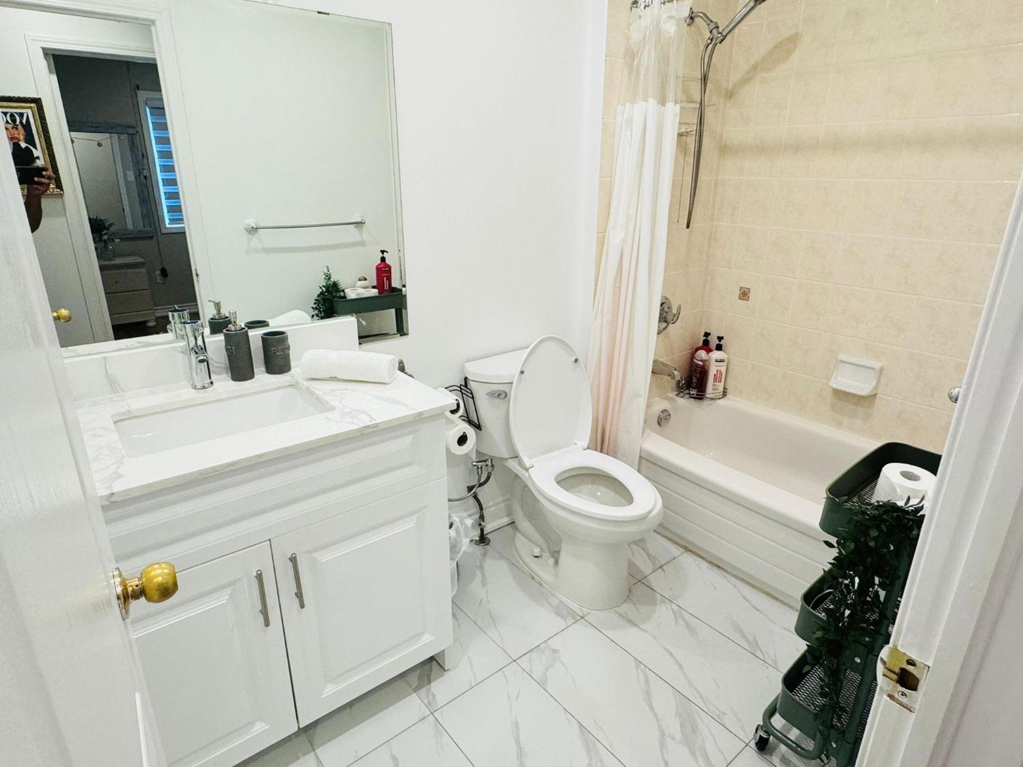 Luxury Home In Toronto ミシサガ エクステリア 写真