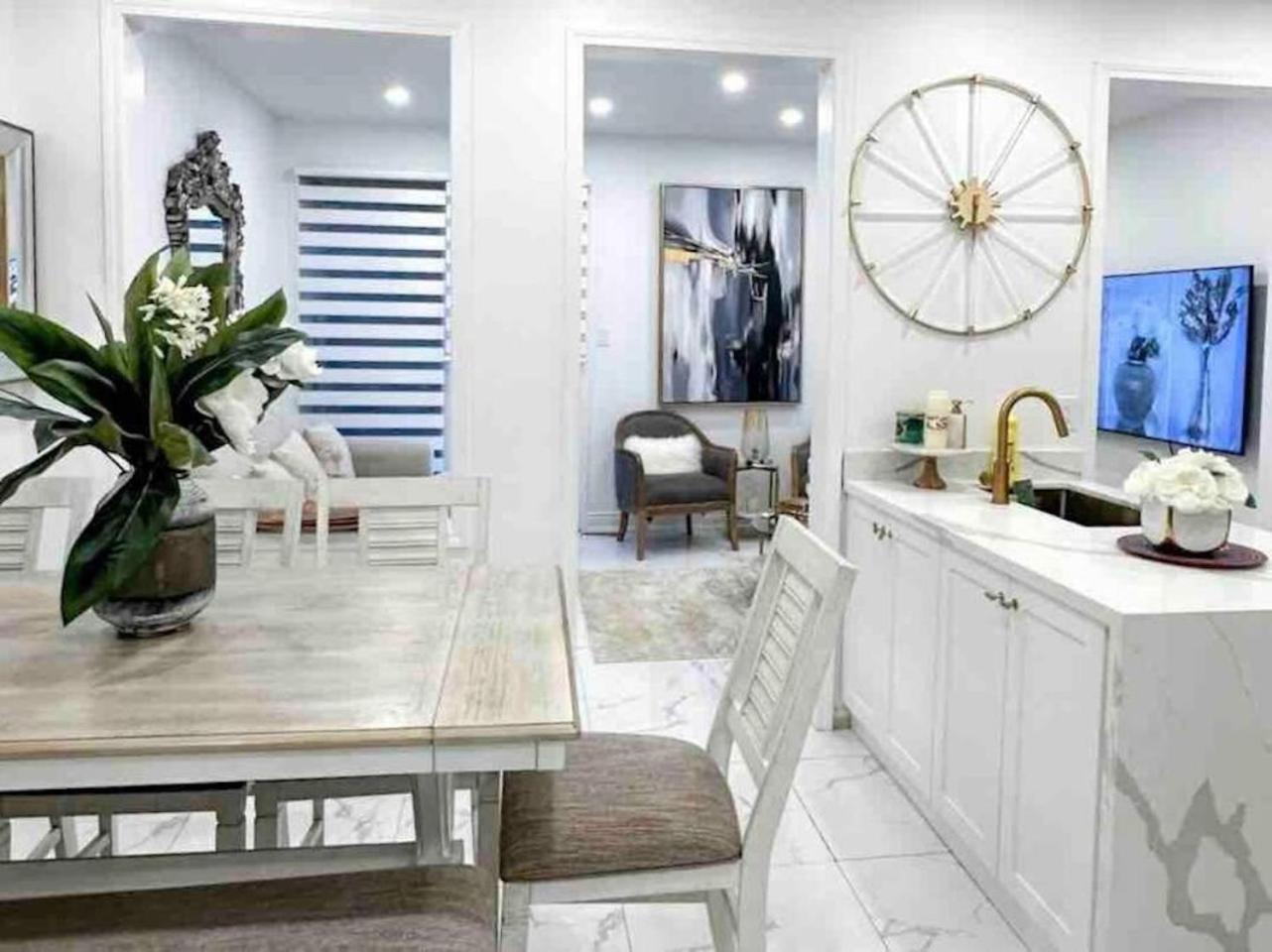 Luxury Home In Toronto ミシサガ エクステリア 写真